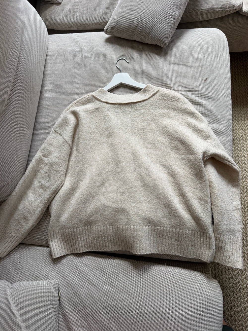 ASOS Cream Button-Up V-Neck Cardigan - Picture 4 of 4